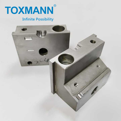 Części form precyzyjnych / składniki form automatycznych z obróbką EDM Slide Mold Side Base Rails dla systemu Hot Runner