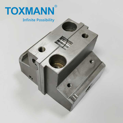 Części form precyzyjnych / składniki form automatycznych z obróbką EDM Slide Mold Side Base Rails dla systemu Hot Runner