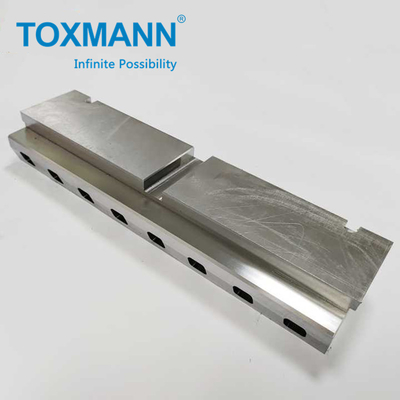 Części form precyzyjnych / składniki form automatycznych z obróbką EDM Slide Mold Side Base Rails dla systemu Hot Runner